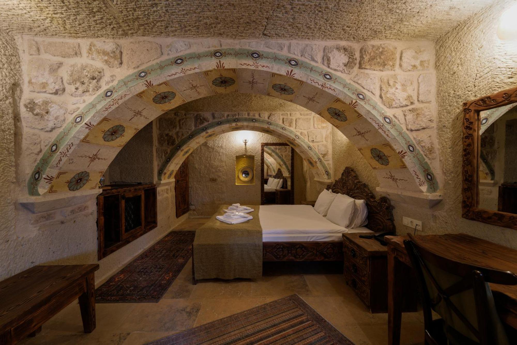 Capp Royal Cave Hotel Юргюп Екстериор снимка