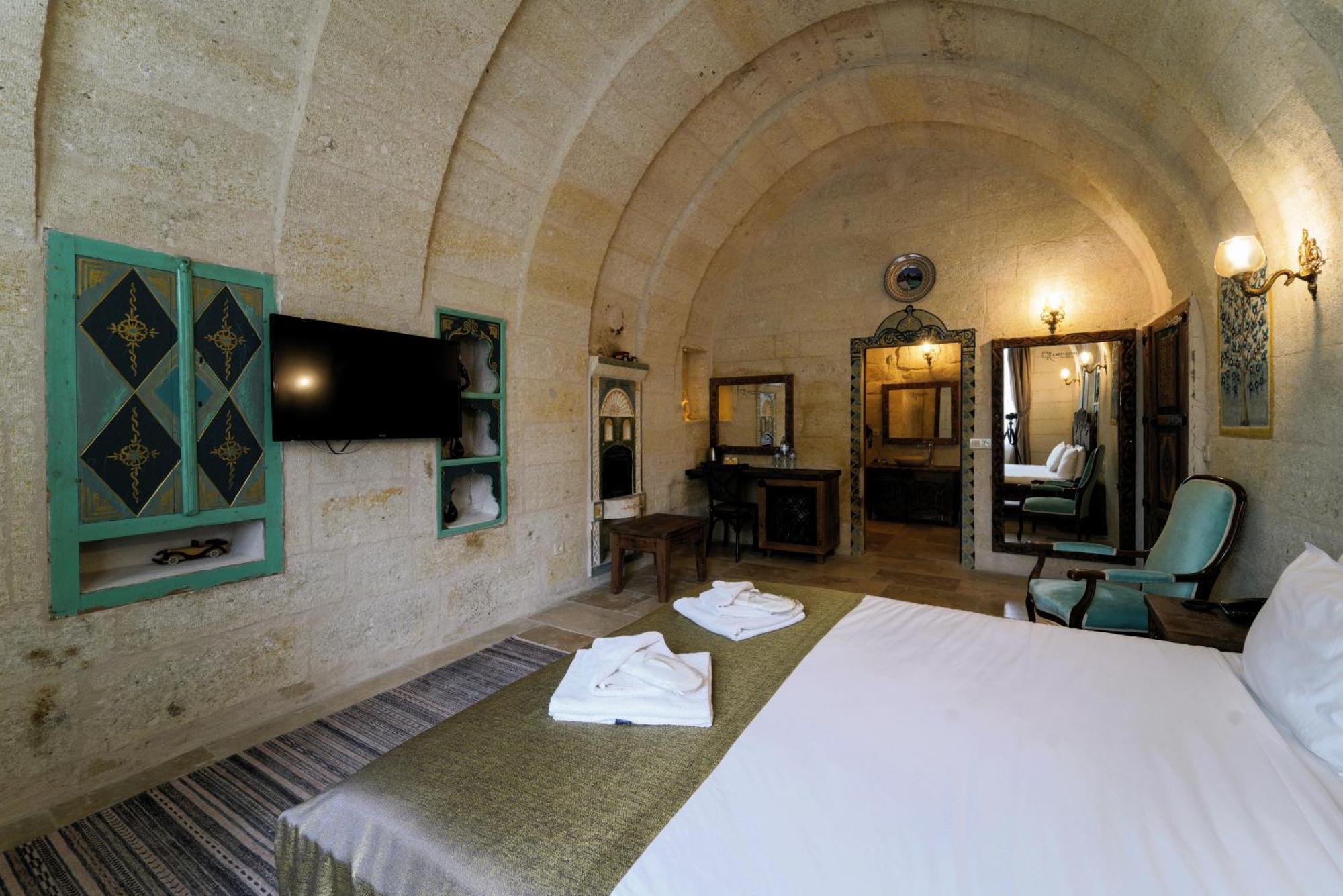 Capp Royal Cave Hotel Юргюп Екстериор снимка