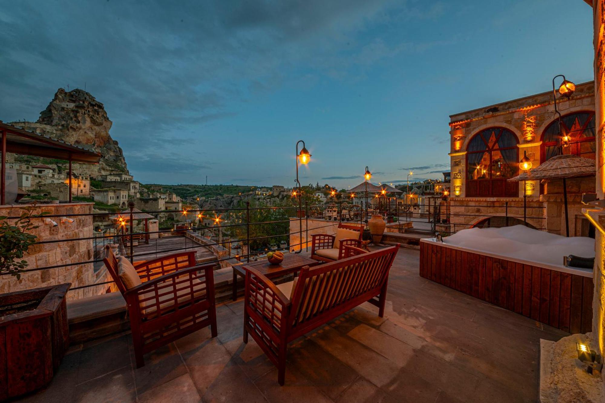 Capp Royal Cave Hotel Юргюп Екстериор снимка