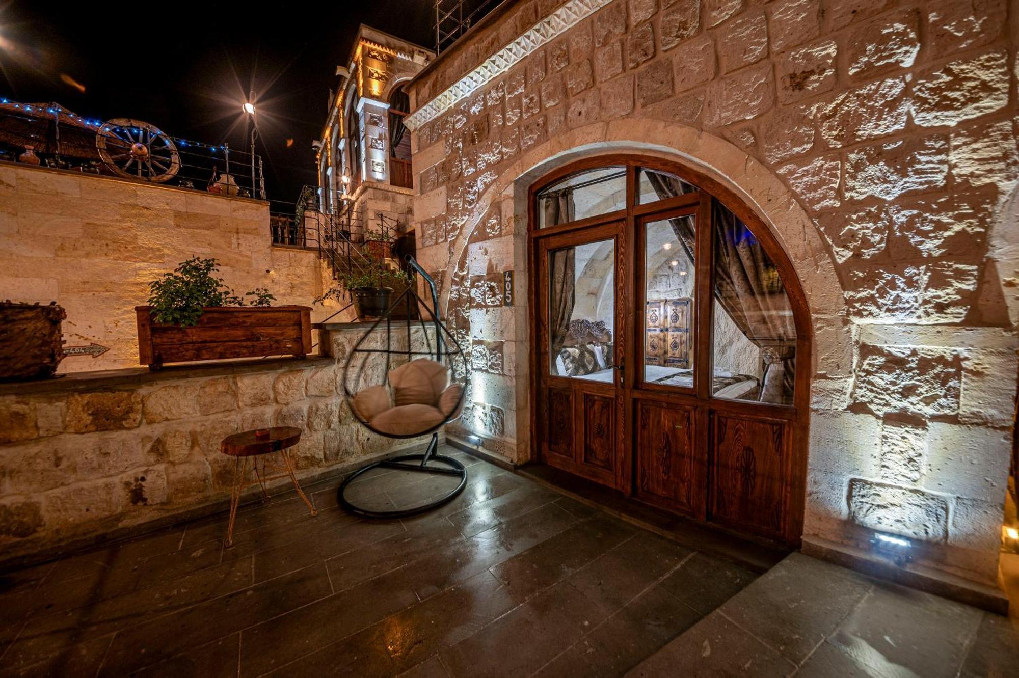 Capp Royal Cave Hotel Юргюп Екстериор снимка