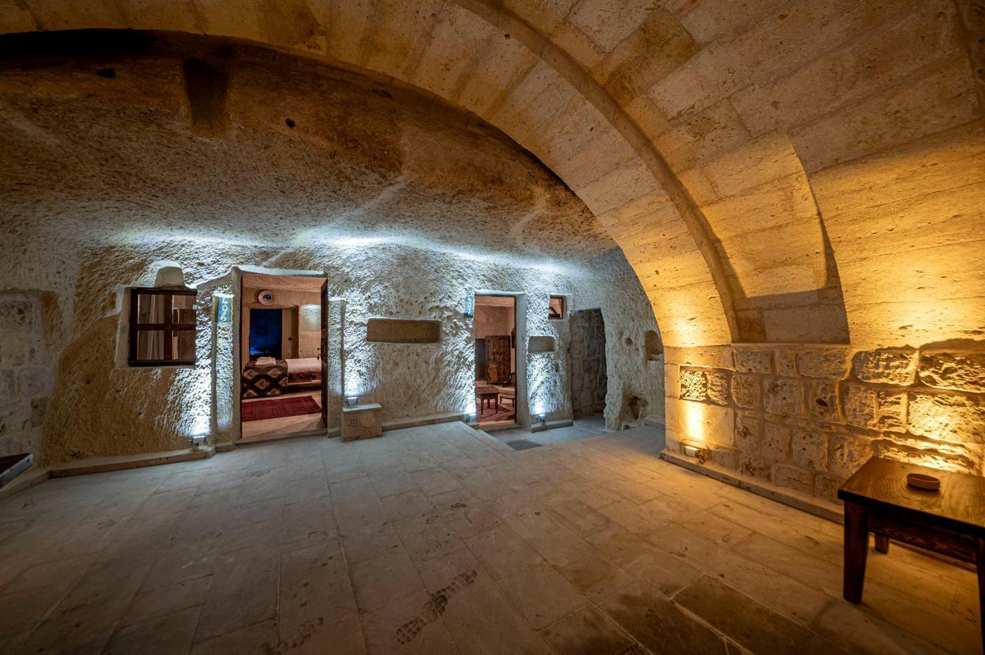Capp Royal Cave Hotel Юргюп Екстериор снимка