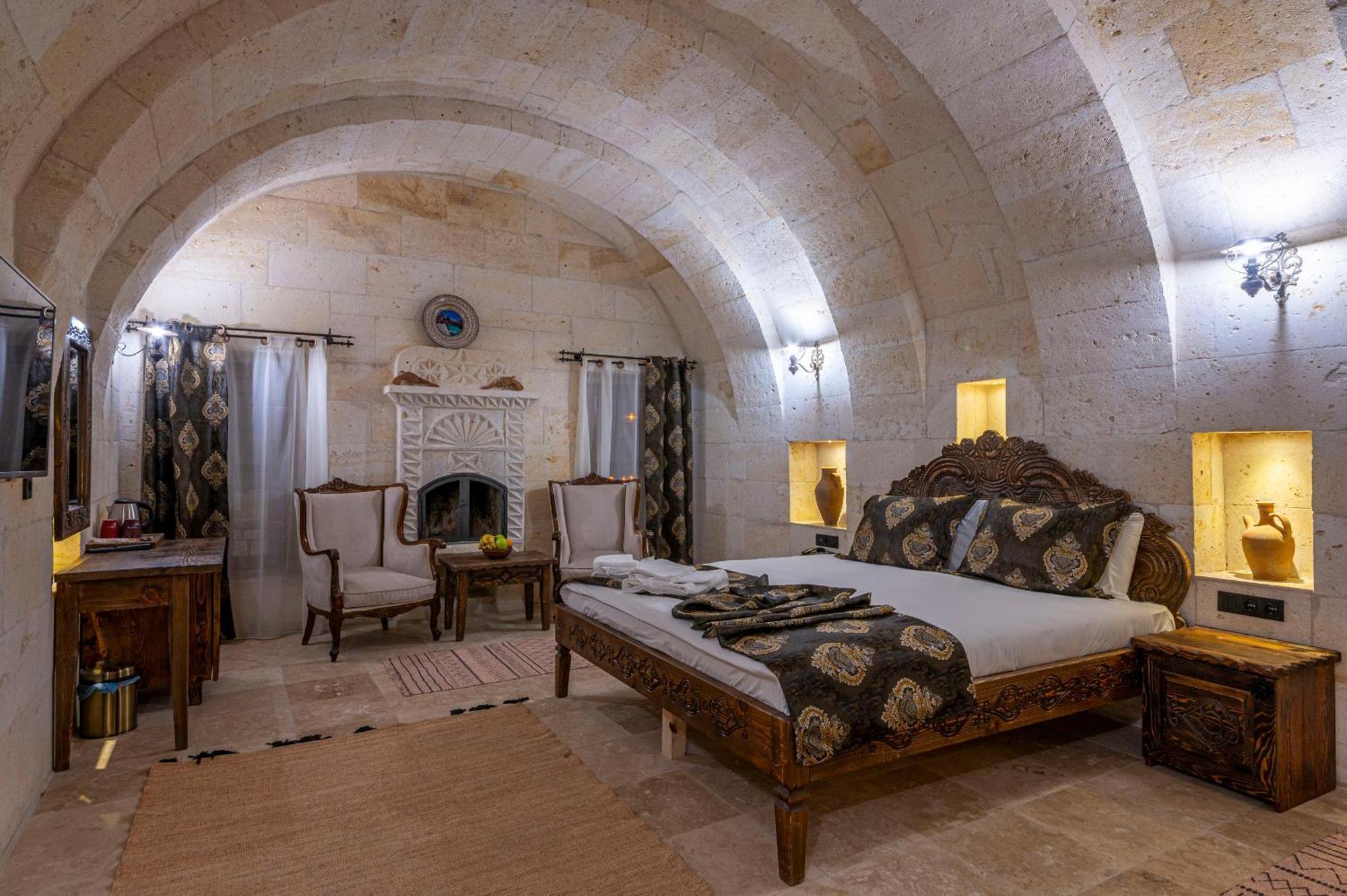 Capp Royal Cave Hotel Юргюп Екстериор снимка