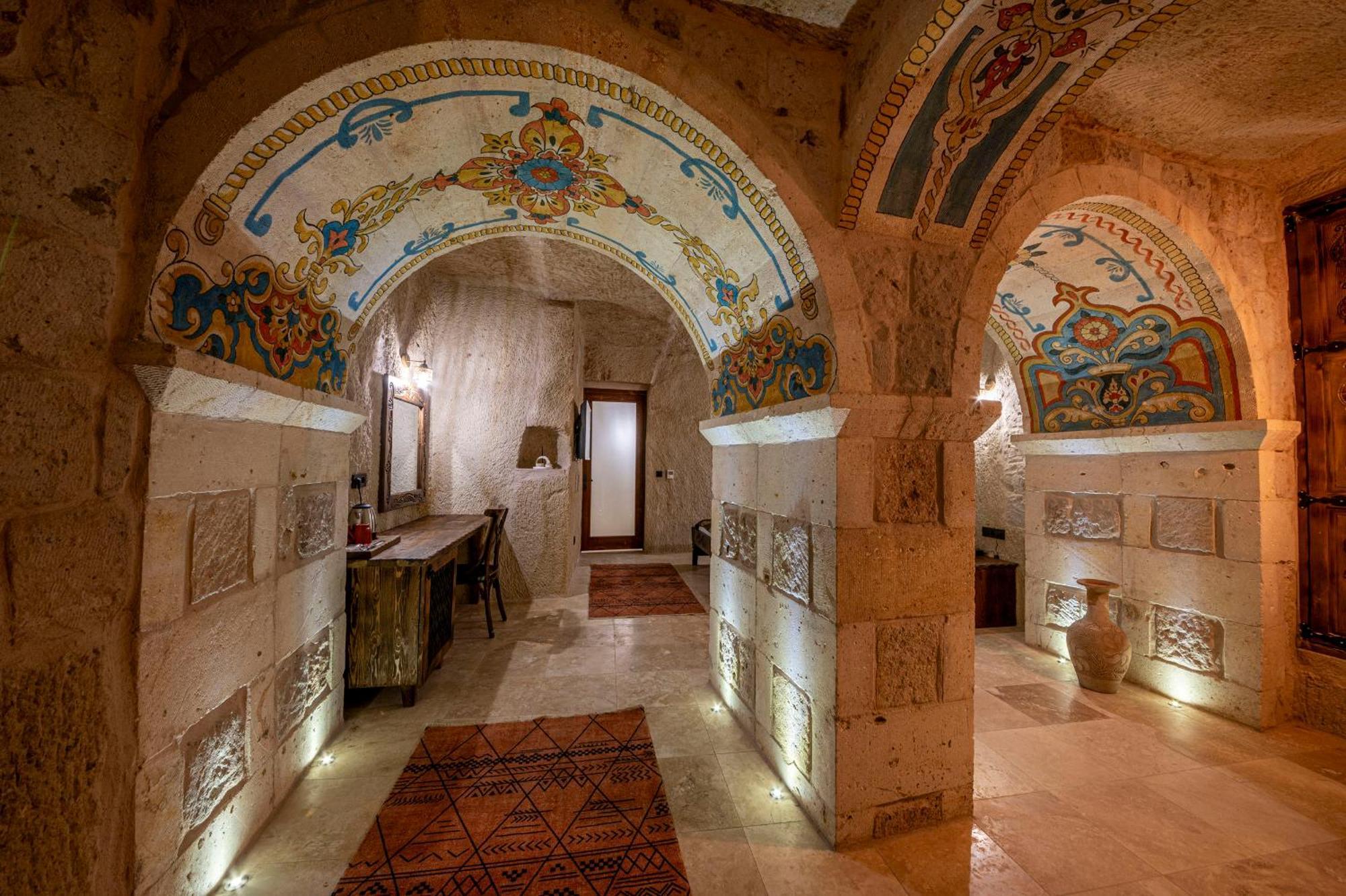 Capp Royal Cave Hotel Юргюп Екстериор снимка