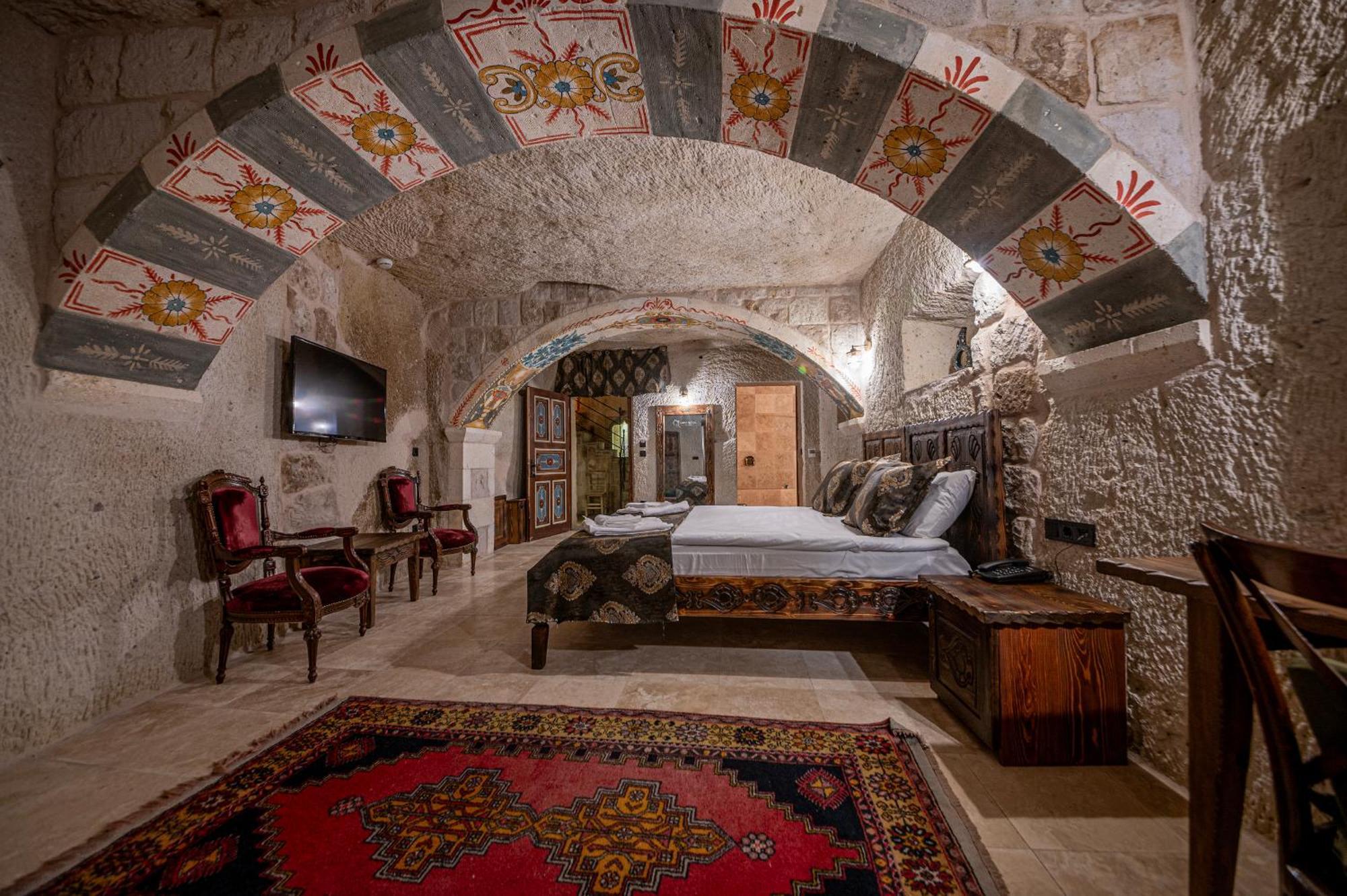 Capp Royal Cave Hotel Юргюп Екстериор снимка