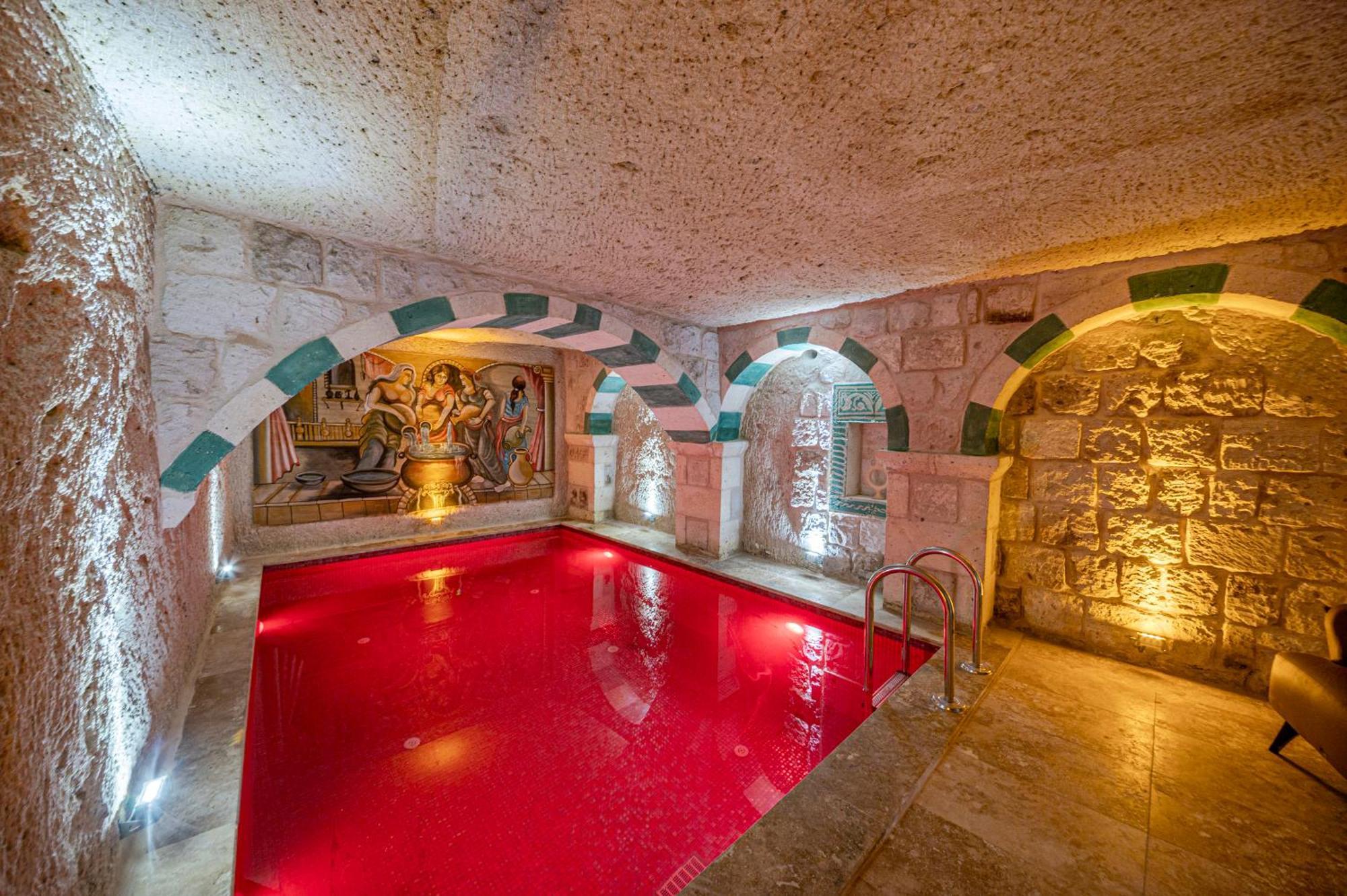 Capp Royal Cave Hotel Юргюп Екстериор снимка